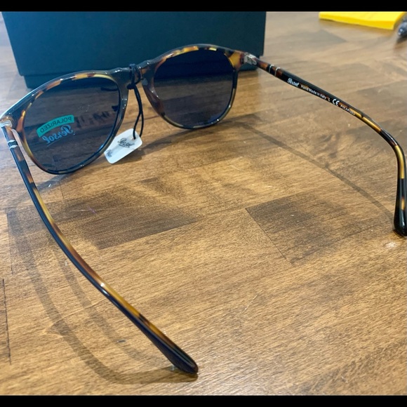 Brand New Mens Persol Sunglasses. POLARIZED - Picture 3 of 3